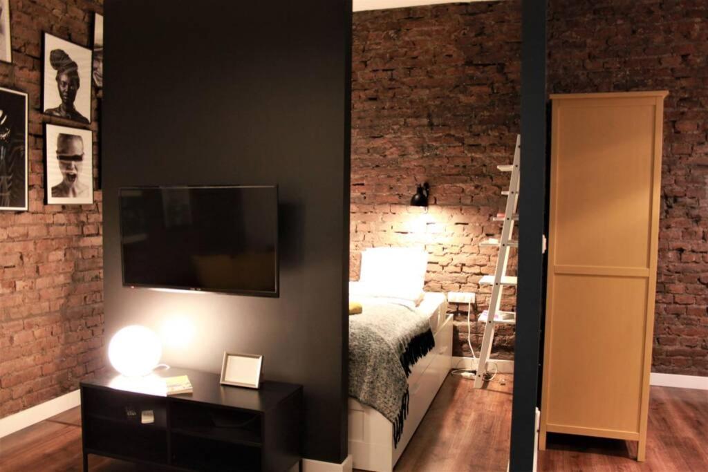 Unique Brick 5 - Old Town & Market Square Apartment Krakow Bagian luar foto