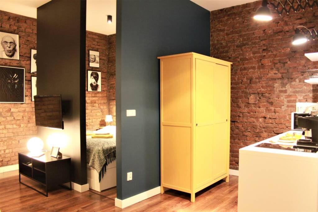 Unique Brick 5 - Old Town & Market Square Apartment Krakow Bagian luar foto